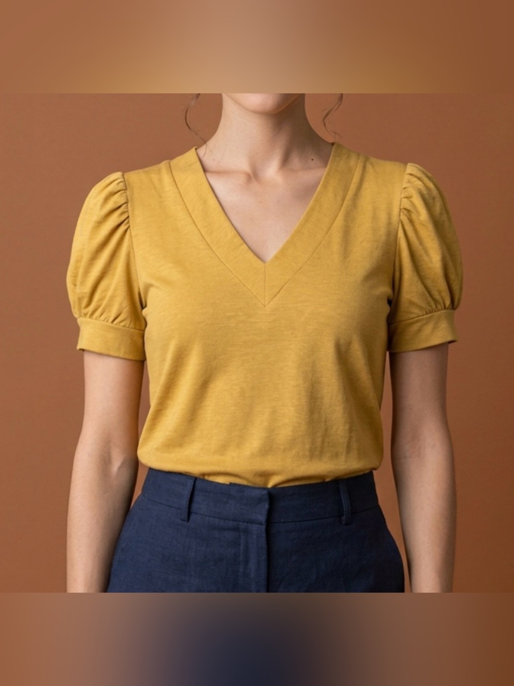 ENUNIBE Women’s Mustard V-Neck Puff Sleeve Top - Size Medium